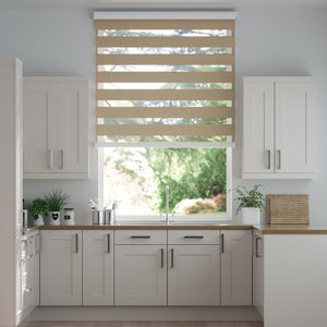 Doppelrollo auf Maß mit Uni-Blockstreifen mit gestreiftem groben Transparent