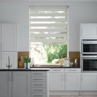 Jaloustore Doppelrollo auf Maß mit Uni-Blockstreifen mit gestreiftem feinen Transparent Silber-Grau - Vorschau 0