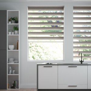 Doppelrollo auf Maß mit Blockstreifen mit Melangegarn und Farbverlauf