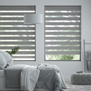 Doppelrollo auf Maß mit Blockstreifen mit feinem Melange-Effekt 