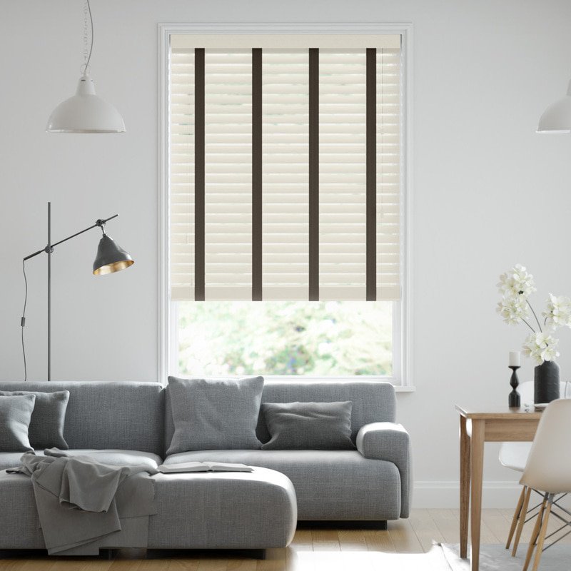 Jaloustore 50mm breite Holzjalousie nach Maß in Uni-lackiert Creme & Dunkles Khaki - Bild 0