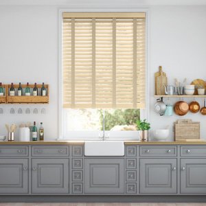 50mm breite Holzjalousie nach Maß mit Bambus-Struktur