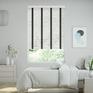 50mm breite Holzjalousie mit Bambus-Struktur lasiert