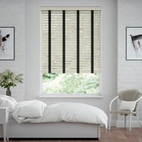 Jaloustore 50mm breite Holzjalousie mit Bambus-Struktur lasiert Creme & Schwarz - Vorschau 0