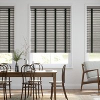 Jaloustore 50mm breite Holzjalousie mit Bambus-Struktur lasiert Warmgrau & Schwarz - Vorschau 0
