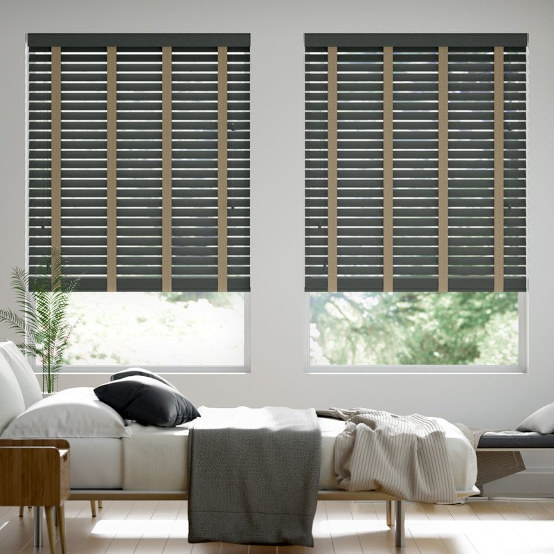 Jaloustore 50mm breite Holzjalousie mit Bambus-Struktur lasiert Anthrazit & Ingwer - Bild 0