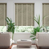 Jaloustore 50mm breite Holzjalousie nach Maß mit grober Struktur lasiert Khaki-Braun & Auster - Vorschau 0