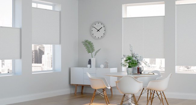 Plissee nach für glänzend - Struktur, Fenster Maß Maß leicht blickdichtes | Grau Sonnenschutz Online-Shop nach mit - 100%